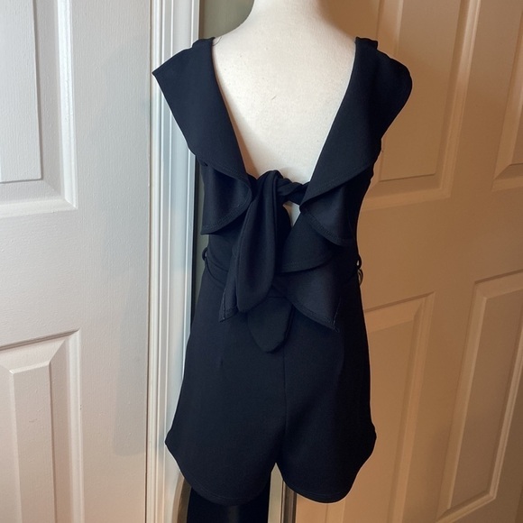 Malibu Sugar Girls Size Small Black Dressy Romper in Like New Condition - Picture 5 of 11